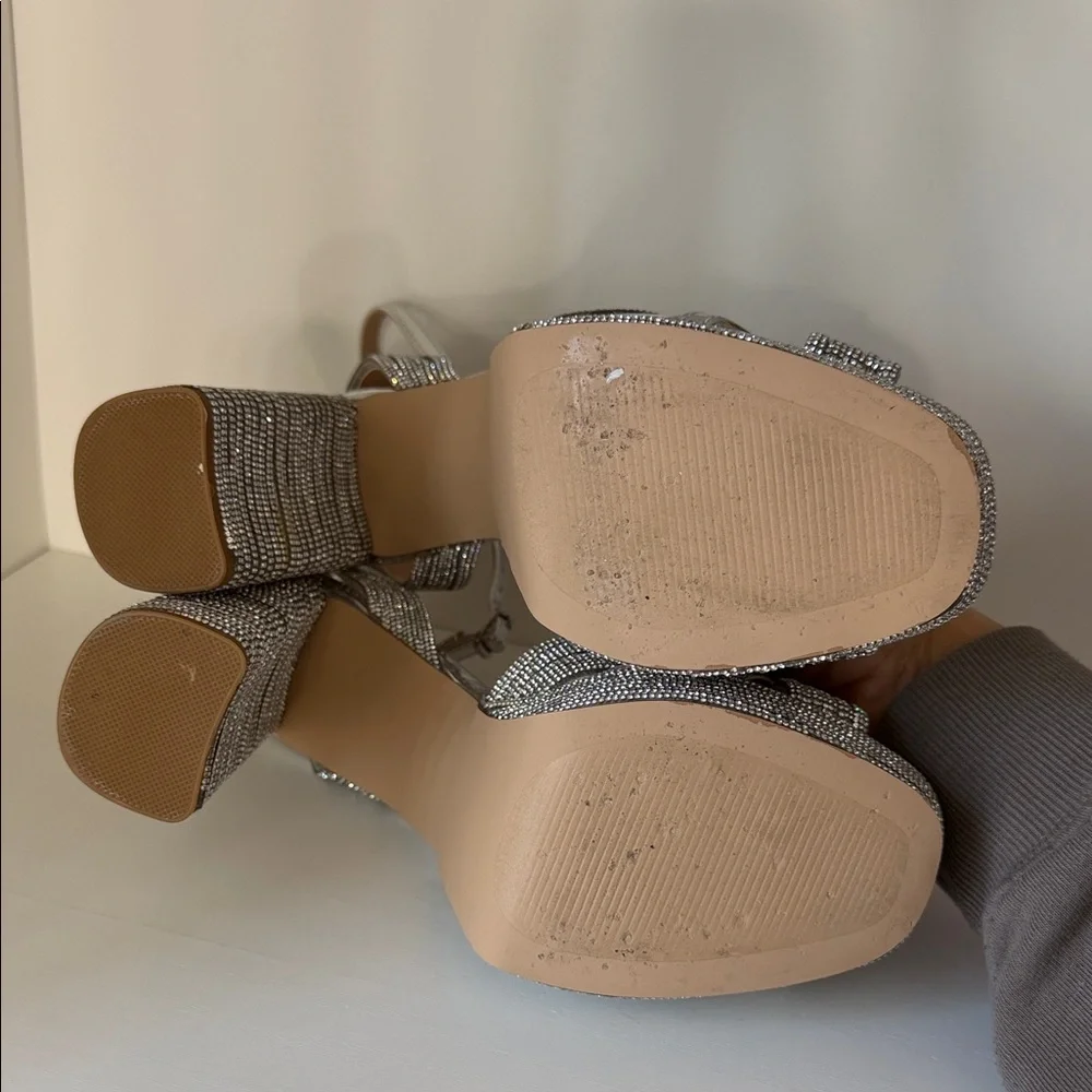 STEVE MADDEN Silver Sparkle Platform Block Heel Sandals